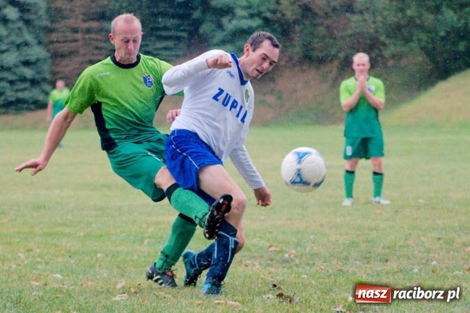 Zdjęcie w galerii na portalu naszraciborz.pl: Totalny antyfutbol w Gamowie. Koziołki zgarnęły komplet punktów wiadomości z regionu