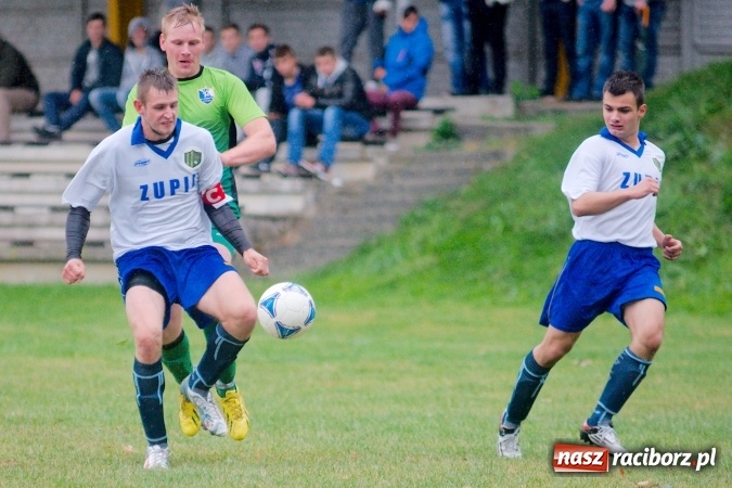 Zdjęcie w galerii na portalu naszraciborz.pl: Totalny antyfutbol w Gamowie. Koziołki zgarnęły komplet punktów wiadomości z regionu