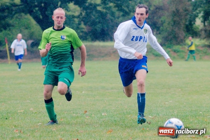 Zdjęcie w galerii na portalu naszraciborz.pl: Totalny antyfutbol w Gamowie. Koziołki zgarnęły komplet punktów wiadomości z regionu