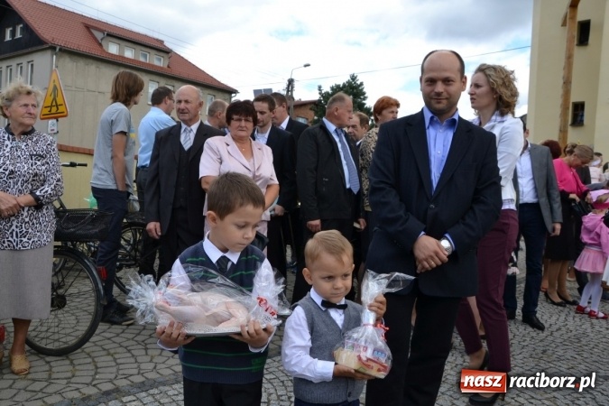 Zdjęcie w galerii na portalu naszraciborz.pl: Dożynki 2015 - w Krzyżanowicach najpierw tradycja, potem dobra zabawa wiadomości z regionu