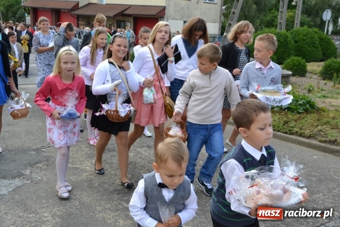 Zdjęcie w galerii na portalu naszraciborz.pl: Dożynki 2015 - w Krzyżanowicach najpierw tradycja, potem dobra zabawa wiadomości z regionu