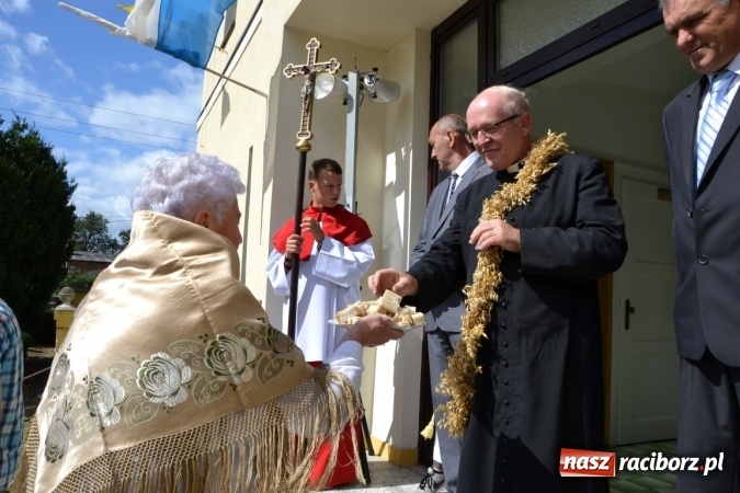 Zdjęcie w galerii na portalu naszraciborz.pl: Dożynki 2015 - w Krzyżanowicach najpierw tradycja, potem dobra zabawa wiadomości z regionu