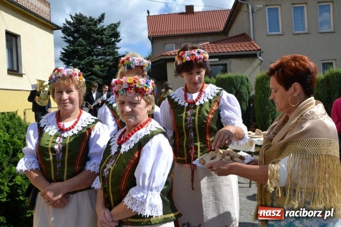 Zdjęcie w galerii na portalu naszraciborz.pl: Dożynki 2015 - w Krzyżanowicach najpierw tradycja, potem dobra zabawa wiadomości z regionu