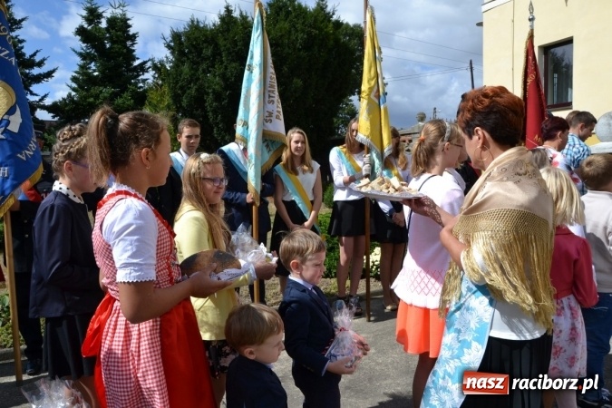 Zdjęcie w galerii na portalu naszraciborz.pl: Dożynki 2015 - w Krzyżanowicach najpierw tradycja, potem dobra zabawa wiadomości z regionu