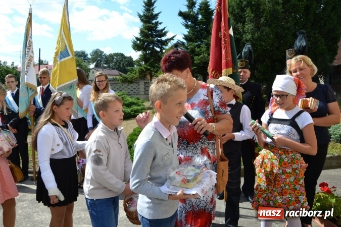 Zdjęcie w galerii na portalu naszraciborz.pl: Dożynki 2015 - w Krzyżanowicach najpierw tradycja, potem dobra zabawa wiadomości z regionu