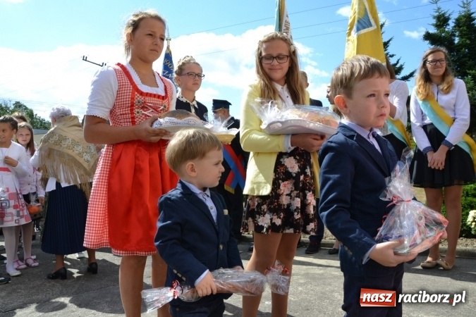 Zdjęcie w galerii na portalu naszraciborz.pl: Dożynki 2015 - w Krzyżanowicach najpierw tradycja, potem dobra zabawa wiadomości z regionu