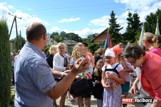 Zdjęcie w galerii na portalu naszraciborz.pl: Dożynki 2015 - w Krzyżanowicach najpierw tradycja, potem dobra zabawa wiadomości z regionu