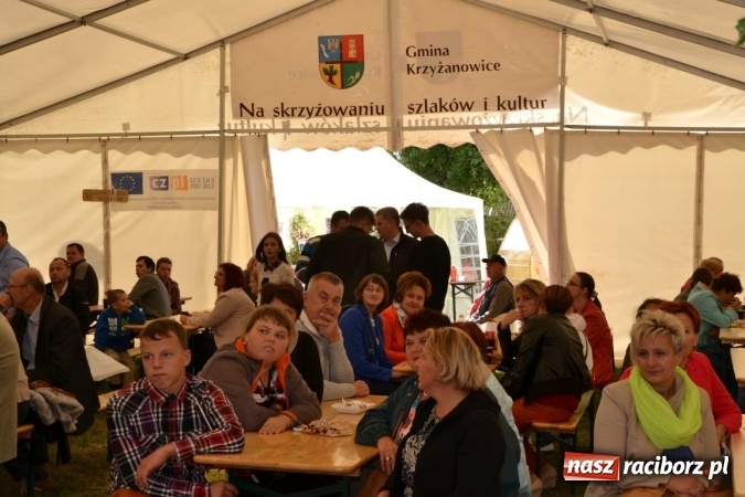 Zdjęcie w galerii na portalu naszraciborz.pl: Dożynki 2015 - w Krzyżanowicach najpierw tradycja, potem dobra zabawa wiadomości z regionu