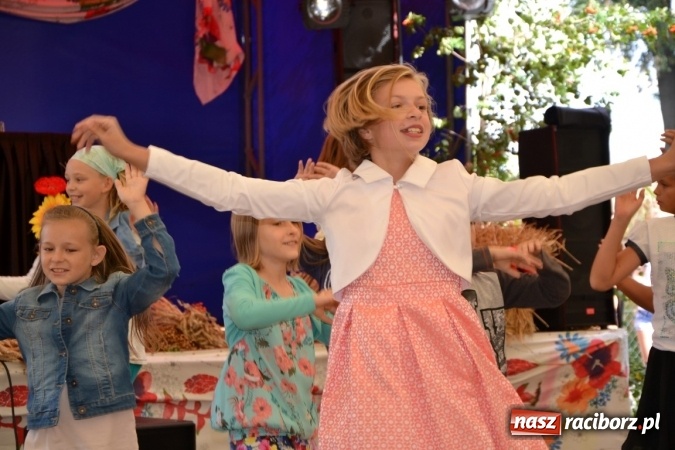 Zdjęcie w galerii na portalu naszraciborz.pl: Dożynki 2015 - w Krzyżanowicach najpierw tradycja, potem dobra zabawa wiadomości z regionu
