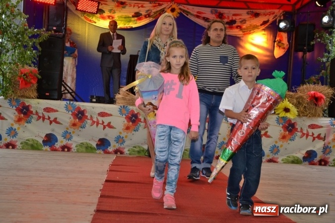 Zdjęcie w galerii na portalu naszraciborz.pl: Dożynki 2015 - w Krzyżanowicach najpierw tradycja, potem dobra zabawa wiadomości z regionu