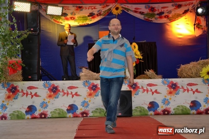 Zdjęcie w galerii na portalu naszraciborz.pl: Dożynki 2015 - w Krzyżanowicach najpierw tradycja, potem dobra zabawa wiadomości z regionu