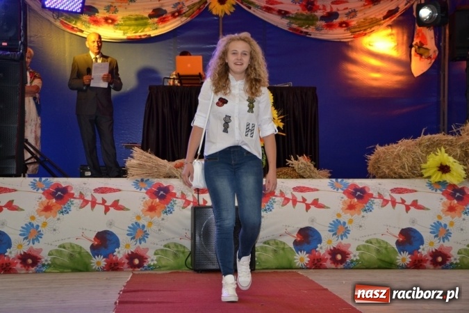 Zdjęcie w galerii na portalu naszraciborz.pl: Dożynki 2015 - w Krzyżanowicach najpierw tradycja, potem dobra zabawa wiadomości z regionu