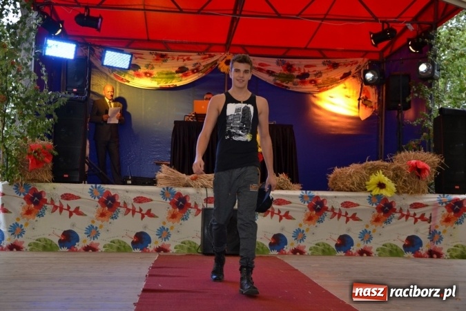 Zdjęcie w galerii na portalu naszraciborz.pl: Dożynki 2015 - w Krzyżanowicach najpierw tradycja, potem dobra zabawa wiadomości z regionu