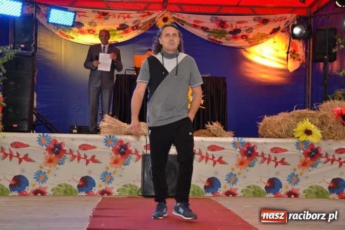 Zdjęcie w galerii na portalu naszraciborz.pl: Dożynki 2015 - w Krzyżanowicach najpierw tradycja, potem dobra zabawa wiadomości z regionu