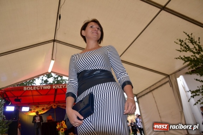 Zdjęcie w galerii na portalu naszraciborz.pl: Dożynki 2015 - w Krzyżanowicach najpierw tradycja, potem dobra zabawa wiadomości z regionu