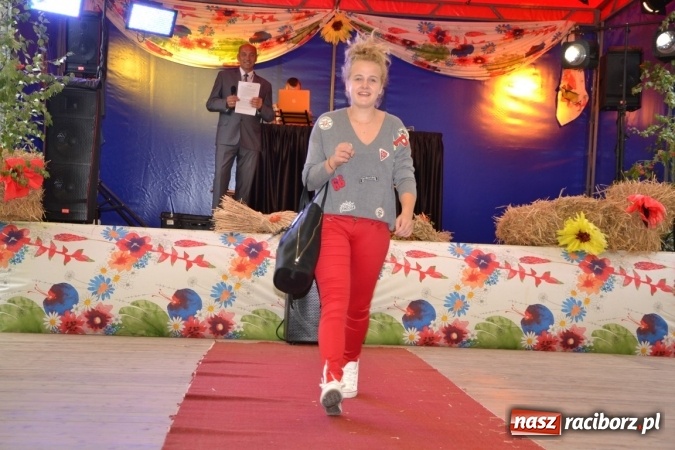 Zdjęcie w galerii na portalu naszraciborz.pl: Dożynki 2015 - w Krzyżanowicach najpierw tradycja, potem dobra zabawa wiadomości z regionu