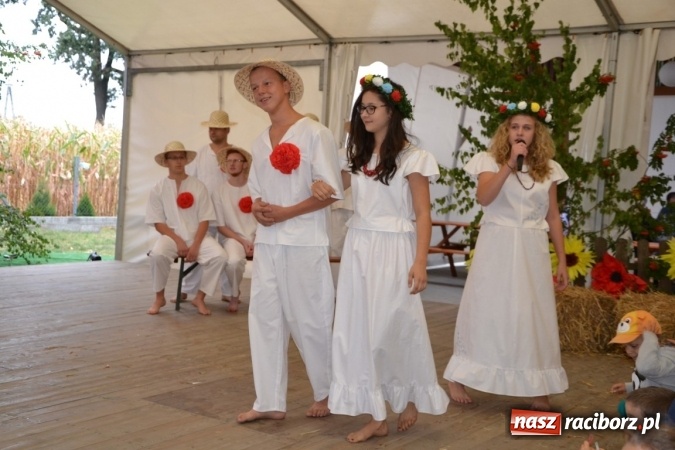 Zdjęcie w galerii na portalu naszraciborz.pl: Dożynki 2015 - w Krzyżanowicach najpierw tradycja, potem dobra zabawa wiadomości z regionu