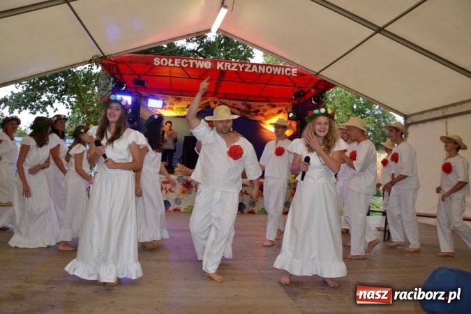 Zdjęcie w galerii na portalu naszraciborz.pl: Dożynki 2015 - w Krzyżanowicach najpierw tradycja, potem dobra zabawa wiadomości z regionu