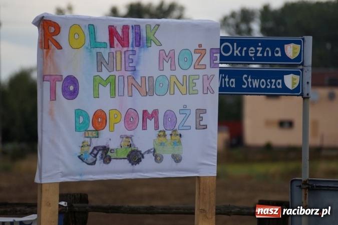 Zdjęcie w galerii na portalu naszraciborz.pl: Dożynki 2015 - w Łęgu z pomocą minionków wiadomości z regionu