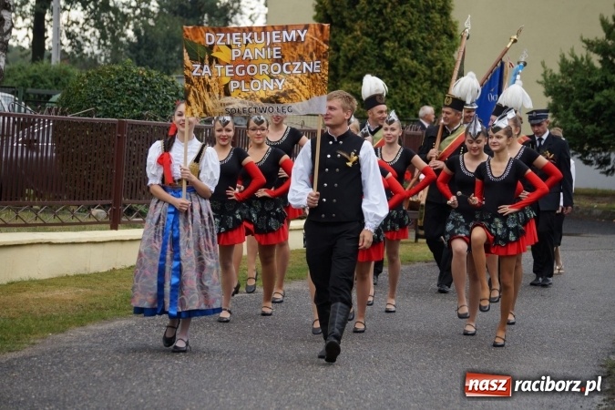 Zdjęcie w galerii na portalu naszraciborz.pl: Dożynki 2015 - w Łęgu z pomocą minionków wiadomości z regionu