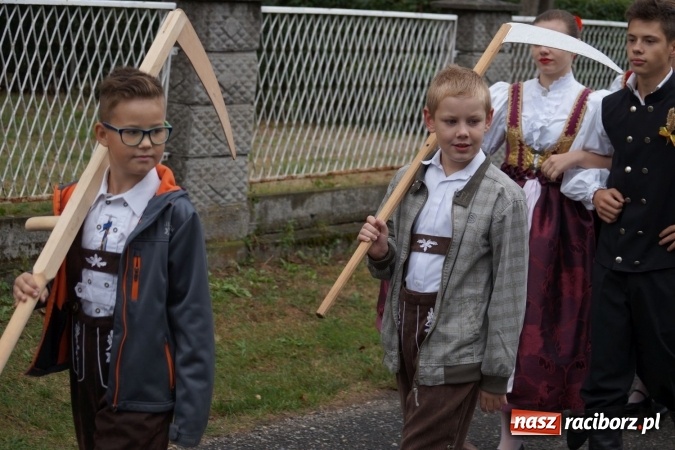 Zdjęcie w galerii na portalu naszraciborz.pl: Dożynki 2015 - w Łęgu z pomocą minionków wiadomości z regionu