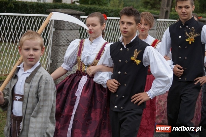 Zdjęcie w galerii na portalu naszraciborz.pl: Dożynki 2015 - w Łęgu z pomocą minionków wiadomości z regionu