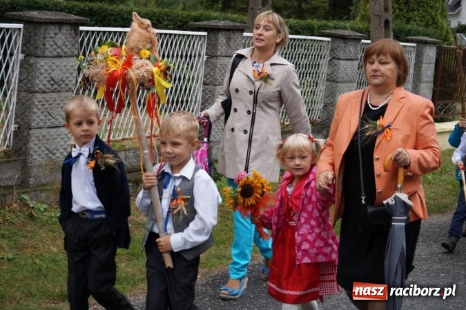 Zdjęcie w galerii na portalu naszraciborz.pl: Dożynki 2015 - w Łęgu z pomocą minionków wiadomości z regionu