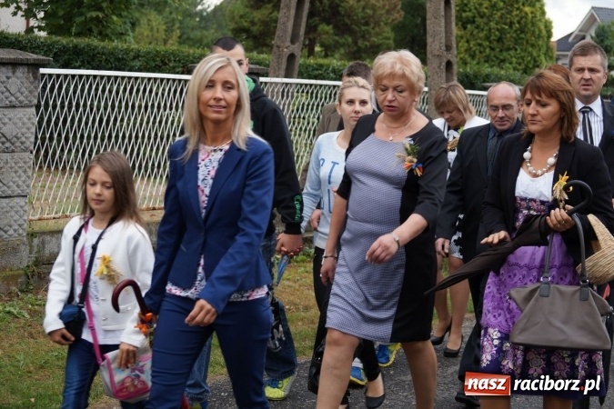 Zdjęcie w galerii na portalu naszraciborz.pl: Dożynki 2015 - w Łęgu z pomocą minionków wiadomości z regionu