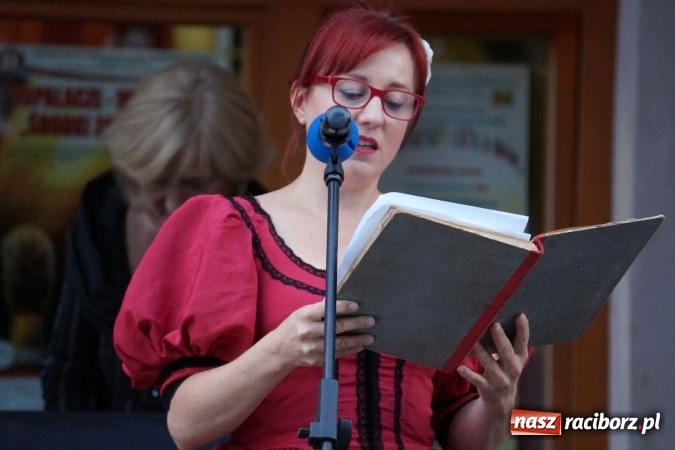 Zdjęcie w galerii na portalu naszraciborz.pl: Dzieje Wokulskiego z Martą Bizoń przy RCI  wiadomości z regionu