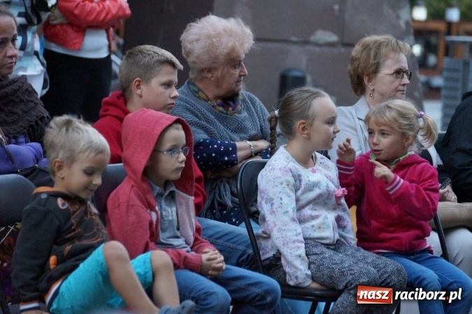 Zdjęcie w galerii na portalu naszraciborz.pl: Dzieje Wokulskiego z Martą Bizoń przy RCI  wiadomości z regionu