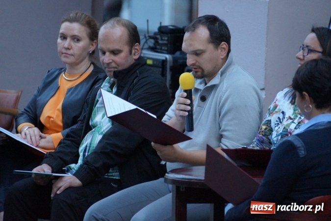 Zdjęcie w galerii na portalu naszraciborz.pl: Dzieje Wokulskiego z Martą Bizoń przy RCI  wiadomości z regionu