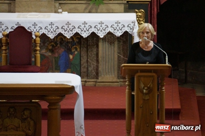 Zdjęcie w galerii na portalu naszraciborz.pl: Kałudi Kałudow wystąpił w kościele farnym  wiadomości z regionu