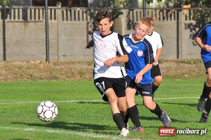 Zdjęcie w galerii na portalu naszraciborz.pl: Orliki: Trzy punkty zostały w Studziennej wiadomości z regionu
