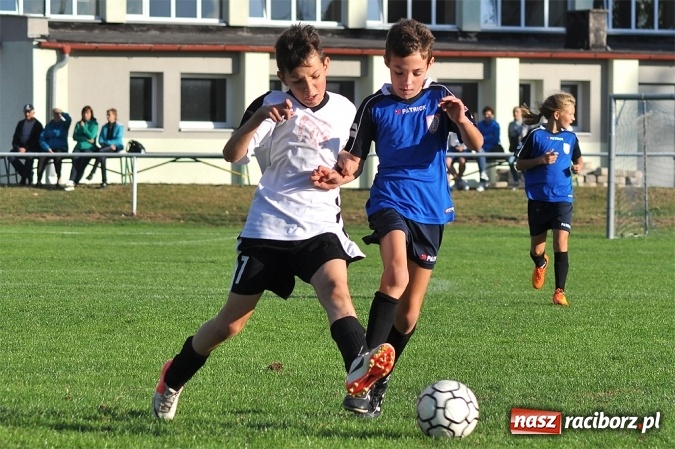 Zdjęcie w galerii na portalu naszraciborz.pl: Orliki: Trzy punkty zostały w Studziennej wiadomości z regionu