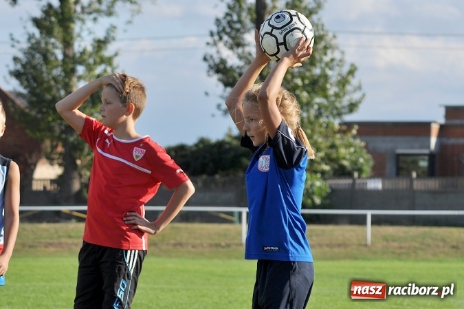 Zdjęcie w galerii na portalu naszraciborz.pl: Orliki: Trzy punkty zostały w Studziennej wiadomości z regionu