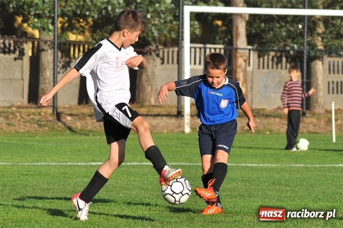 Zdjęcie w galerii na portalu naszraciborz.pl: Orliki: Trzy punkty zostały w Studziennej wiadomości z regionu