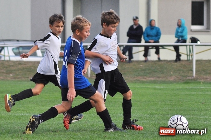 Zdjęcie w galerii na portalu naszraciborz.pl: Orliki: Trzy punkty zostały w Studziennej wiadomości z regionu