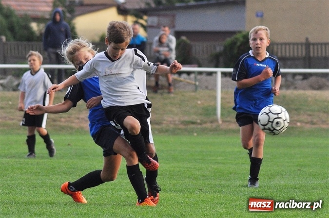 Zdjęcie w galerii na portalu naszraciborz.pl: Orliki: Trzy punkty zostały w Studziennej wiadomości z regionu