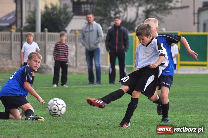Zdjęcie w galerii na portalu naszraciborz.pl: Orliki: Trzy punkty zostały w Studziennej wiadomości z regionu