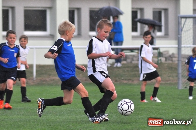 Zdjęcie w galerii na portalu naszraciborz.pl: Orliki: Trzy punkty zostały w Studziennej wiadomości z regionu