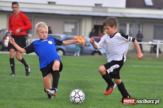 Zdjęcie w galerii na portalu naszraciborz.pl: Orliki: Trzy punkty zostały w Studziennej wiadomości z regionu