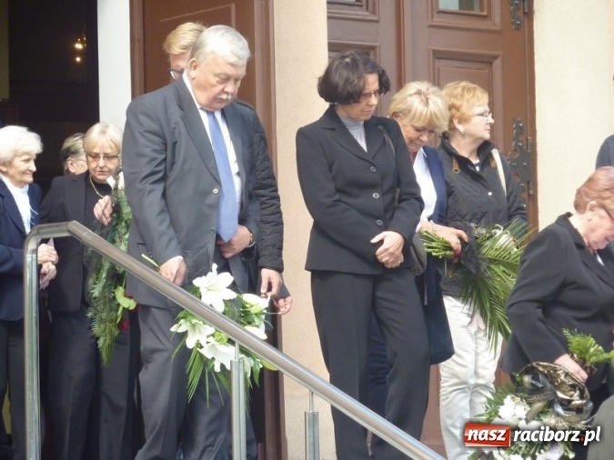 Zdjęcie w galerii na portalu naszraciborz.pl: Zmarł Jan Socha, dyrektor SP 8 i pierwszej Szkoły Mistrzostwa Sportowego wiadomości z regionu