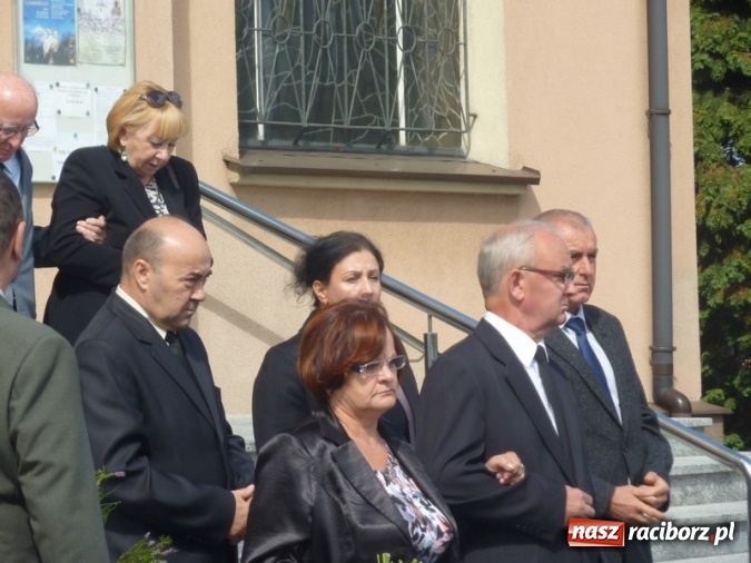 Zdjęcie w galerii na portalu naszraciborz.pl: Zmarł Jan Socha, dyrektor SP 8 i pierwszej Szkoły Mistrzostwa Sportowego wiadomości z regionu