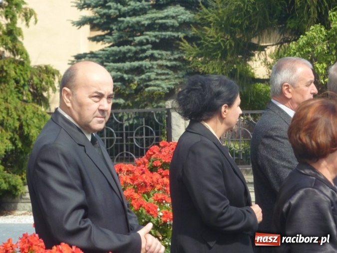 Zdjęcie w galerii na portalu naszraciborz.pl: Zmarł Jan Socha, dyrektor SP 8 i pierwszej Szkoły Mistrzostwa Sportowego wiadomości z regionu