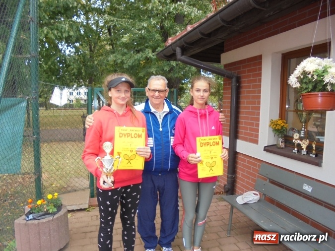 Zdjęcie w galerii na portalu naszraciborz.pl: Na korcie Rafako rozegrano tenisowy turniej w grupie szkół podstawowych wiadomości z regionu