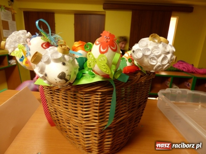 Zdjęcie w galerii na portalu naszraciborz.pl: W Przedszkolu w Nędzy dzieci uczą się o sztuce wiadomości z regionu