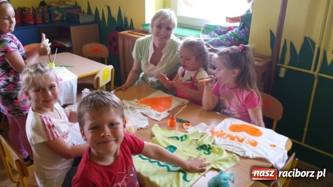 Zdjęcie w galerii na portalu naszraciborz.pl: W Przedszkolu w Nędzy dzieci uczą się o sztuce wiadomości z regionu