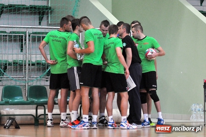 Zdjęcie w galerii na portalu naszraciborz.pl: Siatkarze AZS-u Rafako przygotowują się do nowego sezonu wiadomości z regionu