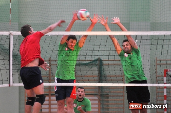 Zdjęcie w galerii na portalu naszraciborz.pl: Siatkarze AZS-u Rafako przygotowują się do nowego sezonu wiadomości z regionu