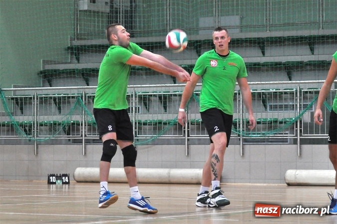 Zdjęcie w galerii na portalu naszraciborz.pl: Siatkarze AZS-u Rafako przygotowują się do nowego sezonu wiadomości z regionu